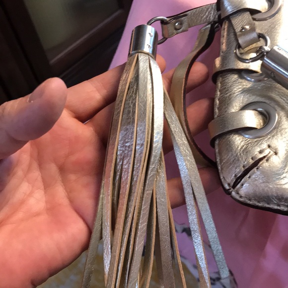 Michael Kors clutch bag. Very nice bag! Gold - Picture 12 of 16